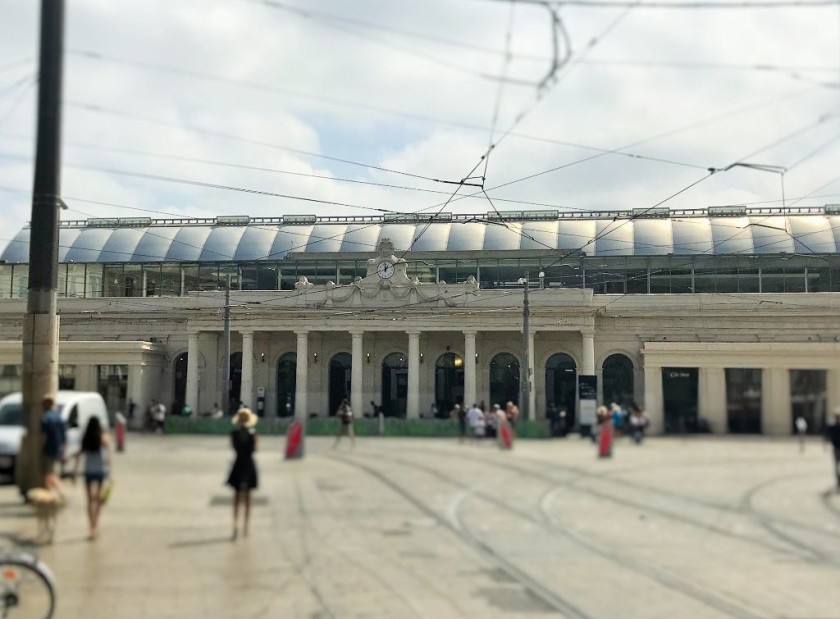 A view of the main entrance to Montpellier St-Roch station on Place Auguste Gilbert