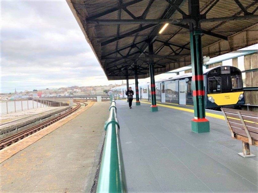 There is step-free access from the ferry to the Island Line trains