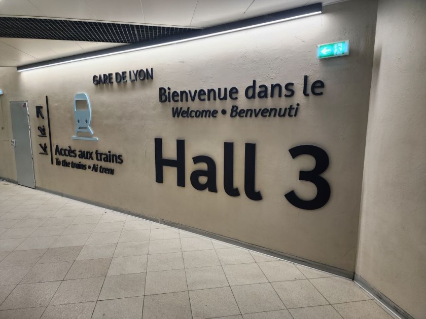 To Hall 3 in the Gare De Lyon from the RER