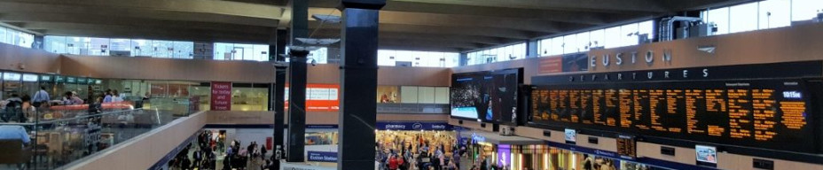 The main concourse at Euston, the access to the trains is under the departure board