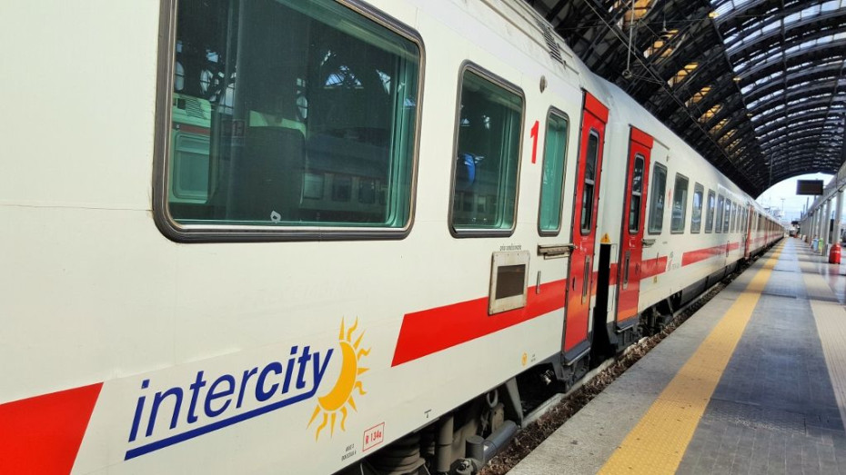 A refurbished train with the new red/white colour scheme