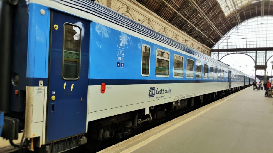 Czech (CD) coaches are also used on the Praha - Budapest services