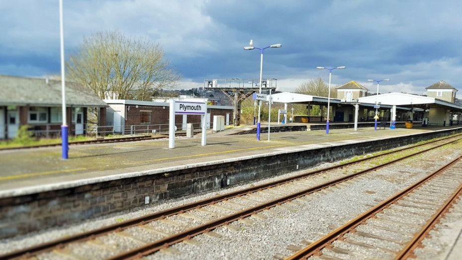 Looking along platforms 7 and 8 at Plymouth station