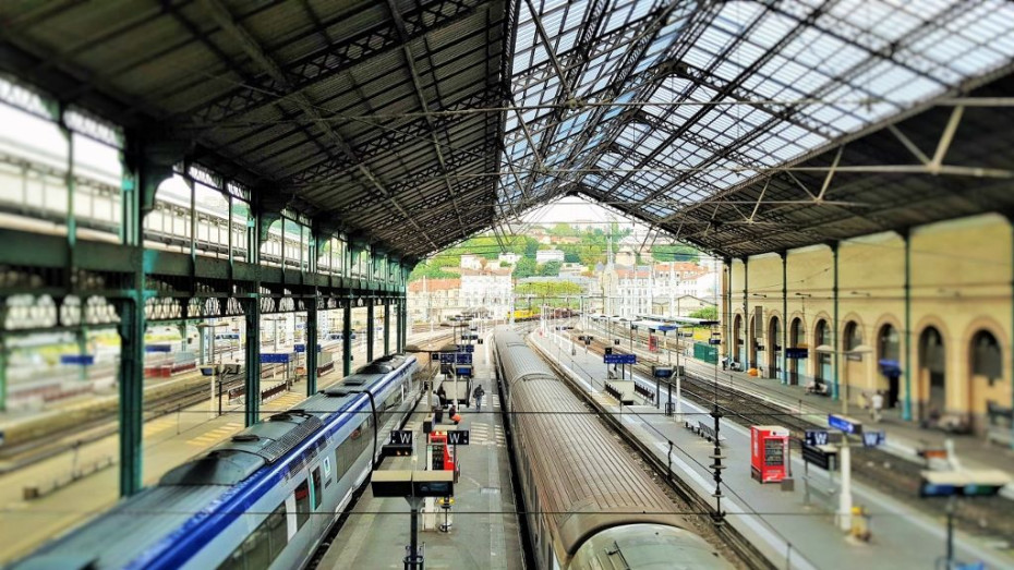 Lyon-Perrache station is closer to the old town area