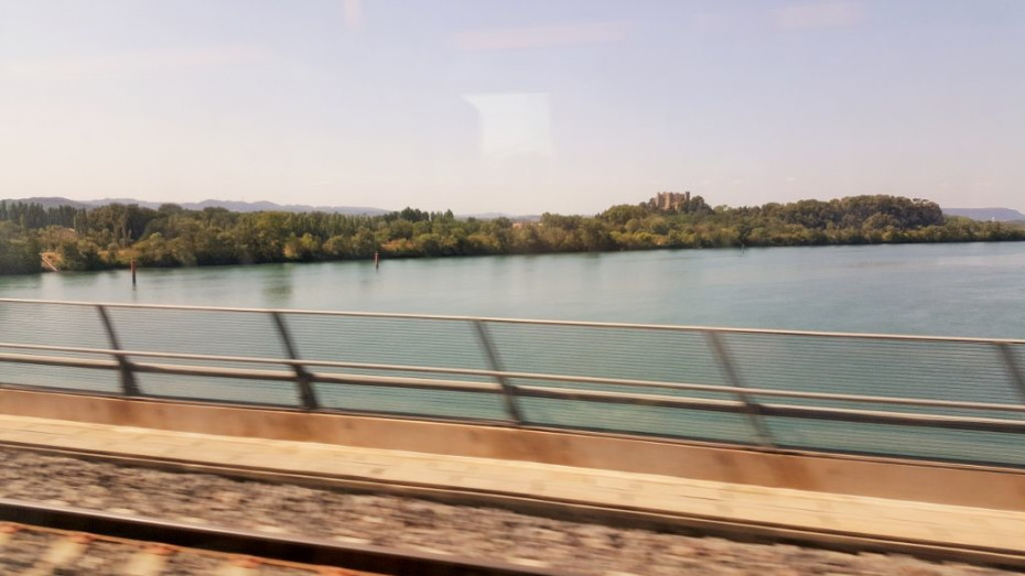 Between Lyon and Avignon