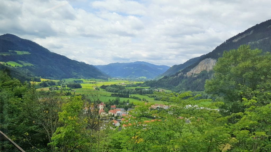 scenic train journeys from vienna