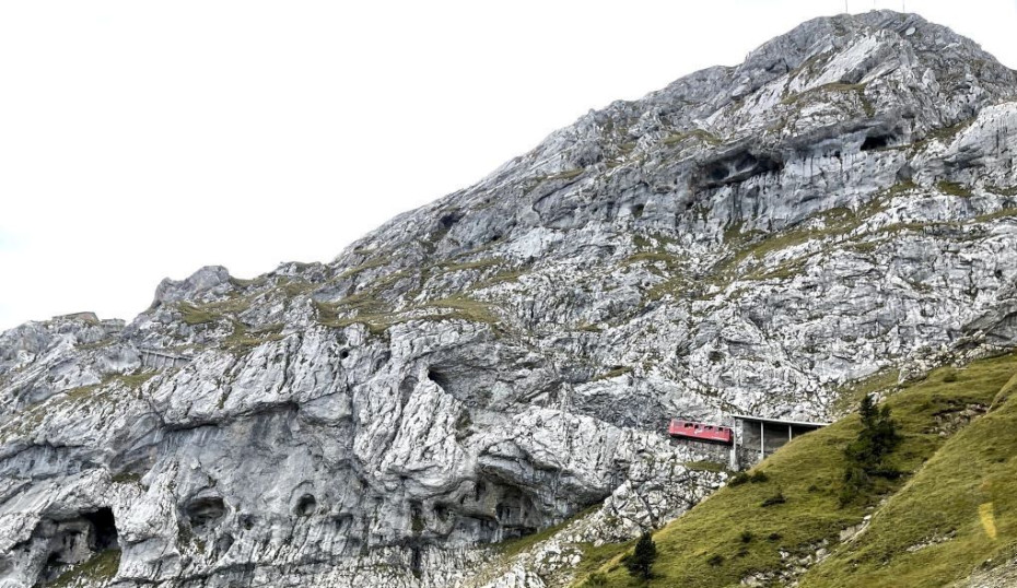 How to travel on the Pilatus Bahn