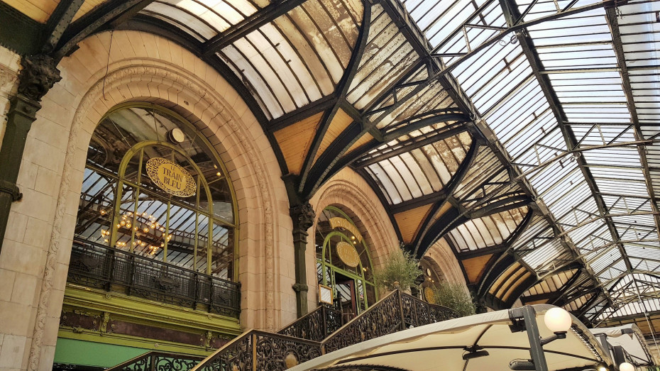 Le Train Bleu is the classiest dining option in the Gare De Lyon