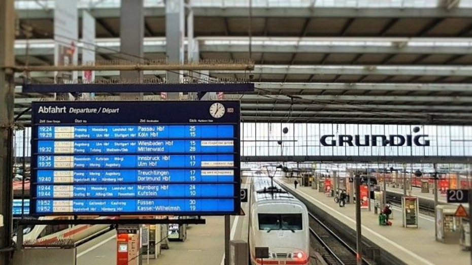 The departure board at Munchen Hbf