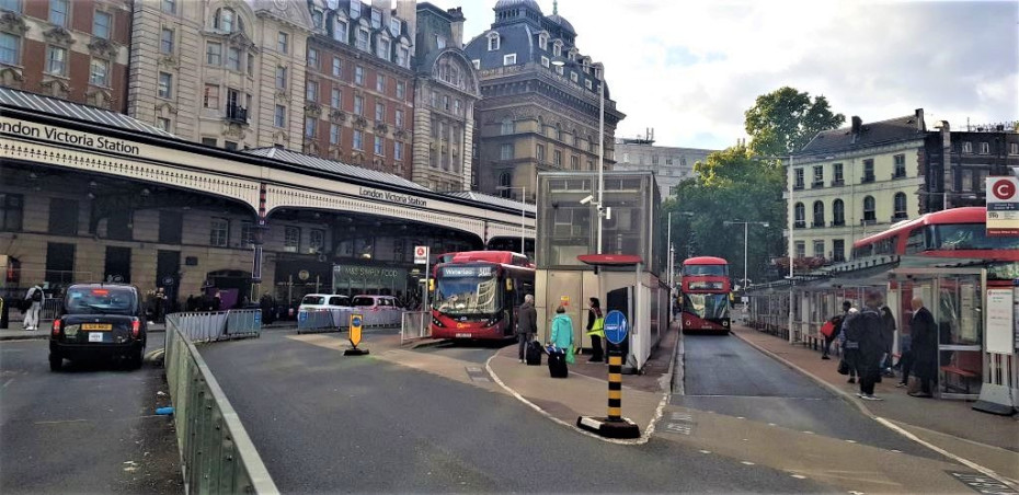 taking a bus from Victoria station