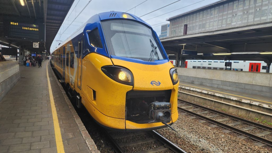 Departing by non-Eurostar train from Bruxelles-Midi station