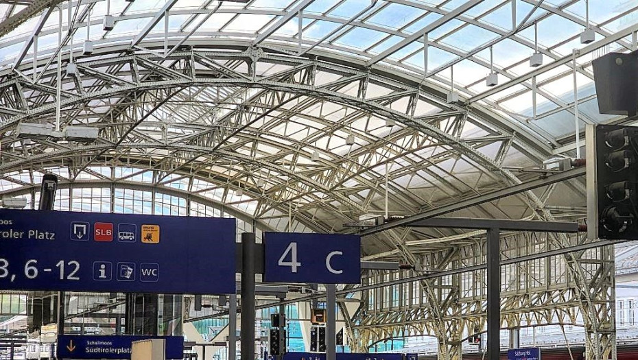 The roof at Salzburg Hbf