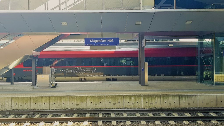 How to take train from Vienna to Klagenfurt