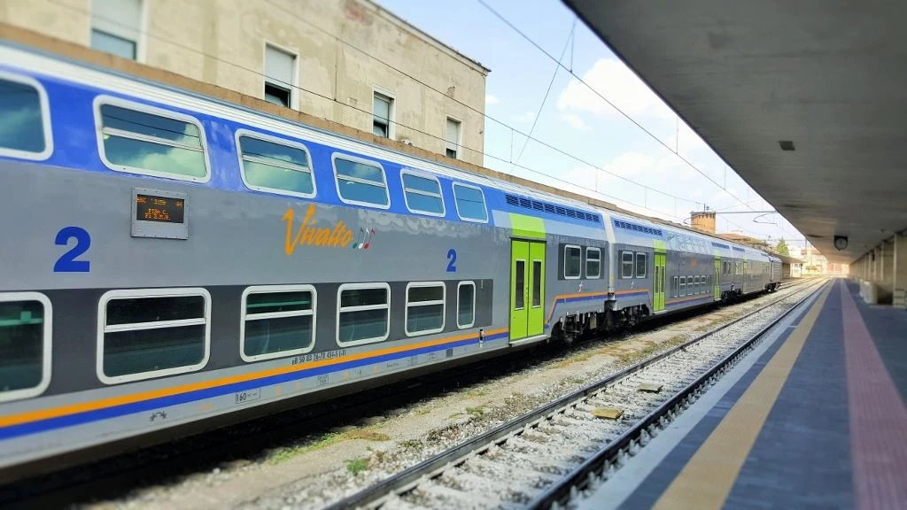 Risca Train Episode 25: An afternoon visiting Lucca, Pisa, Firenze and Torino ...