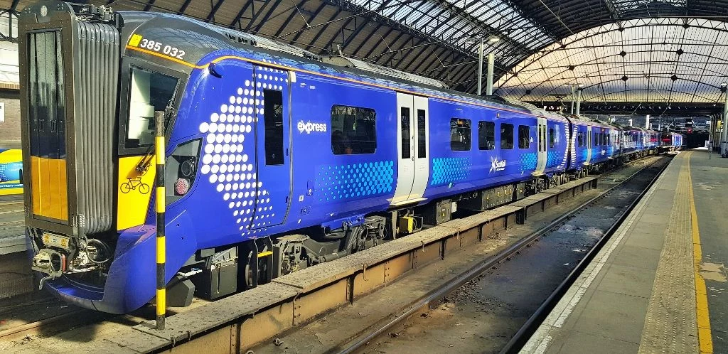 are you allowed to take dogs on scotrail trains