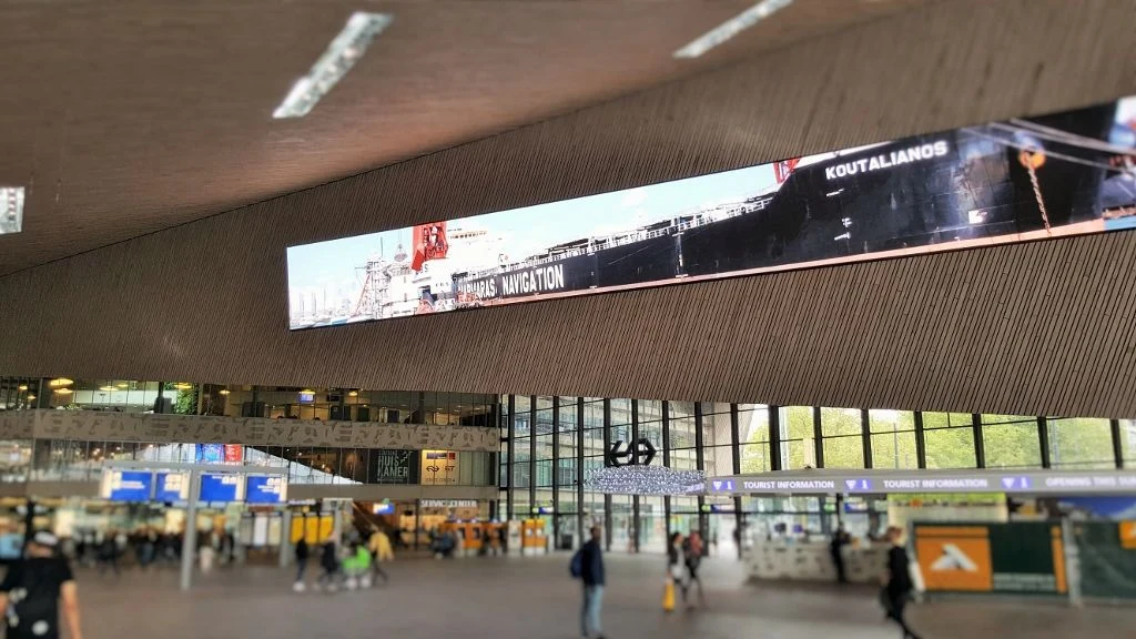 The futuristic main hall at Rotterdam Centraal