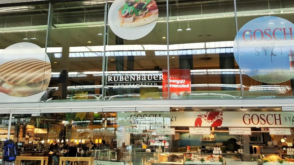 Obtaining food and drink at a hauptbahnhof