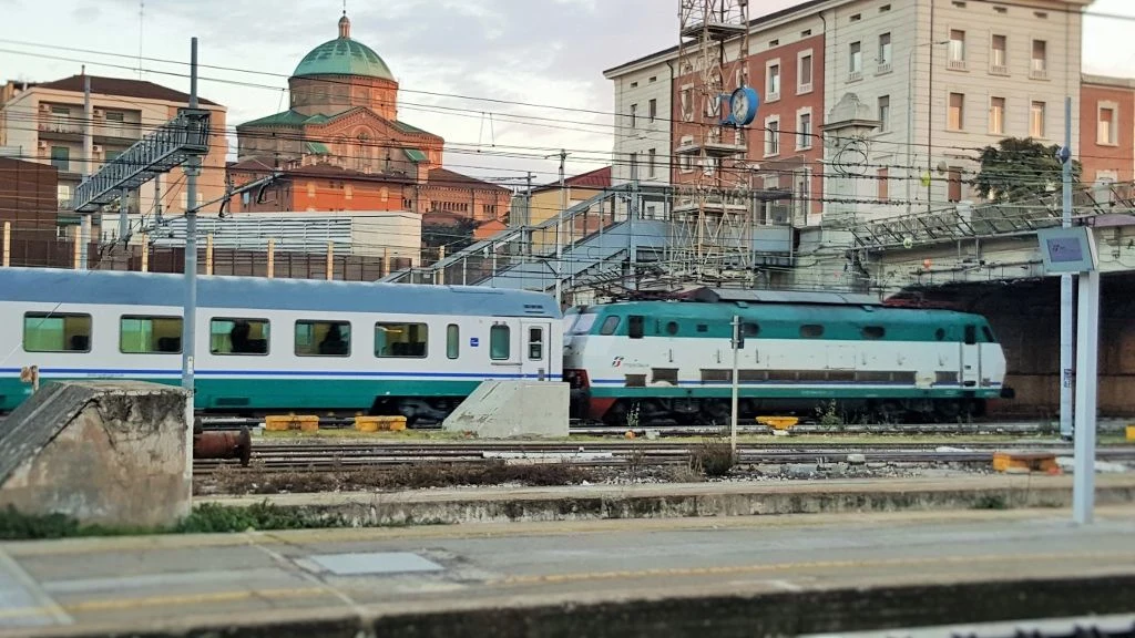 Using rail passes in Italy on IC trains