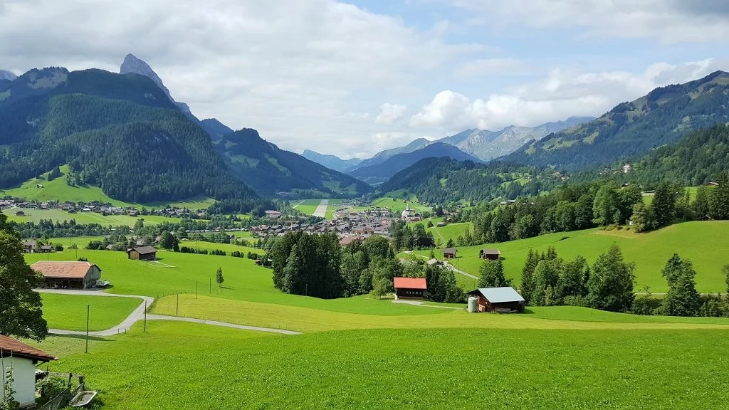 Top 15 Swiss Train Journeys: Montreux to Zweisimmen