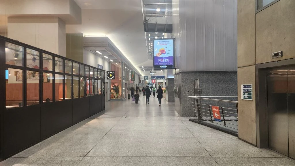 The passage way under the Eurostar terminal at Bruxelles Midi