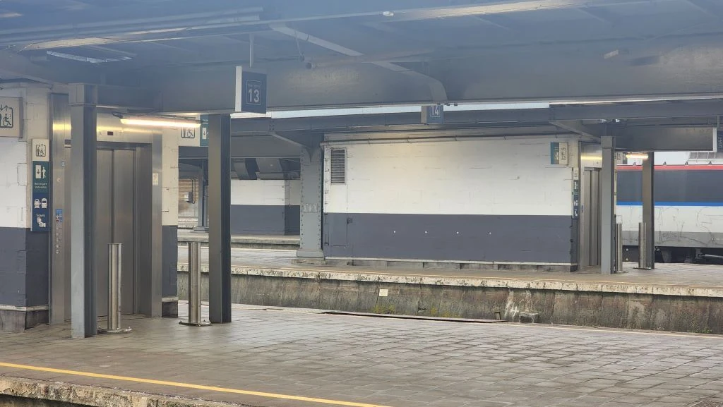 The elevators on the platforms at Bruxelles Midi