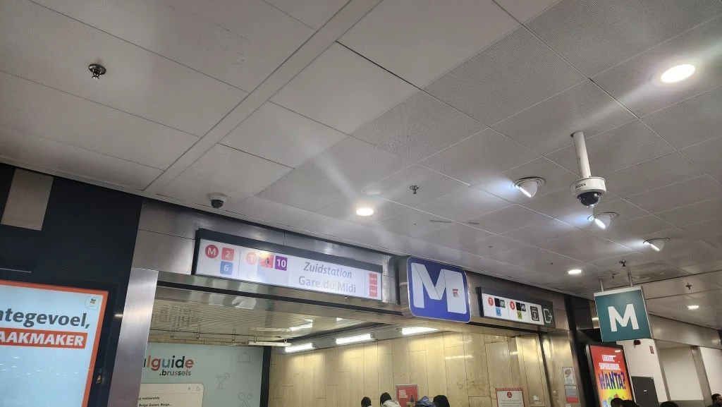 Connecting to the Tram and Metro at Bruxelles-Midi station