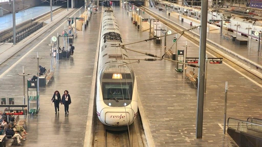 How to travel by train in Spain | ShowMeTheJourney